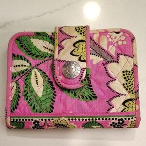 Vera Bradley Priscilla Pink Bi Fold Wallet Retired Print